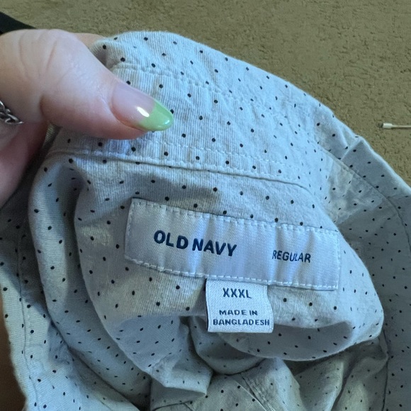 Men’s causal button up - Picture 2 of 2